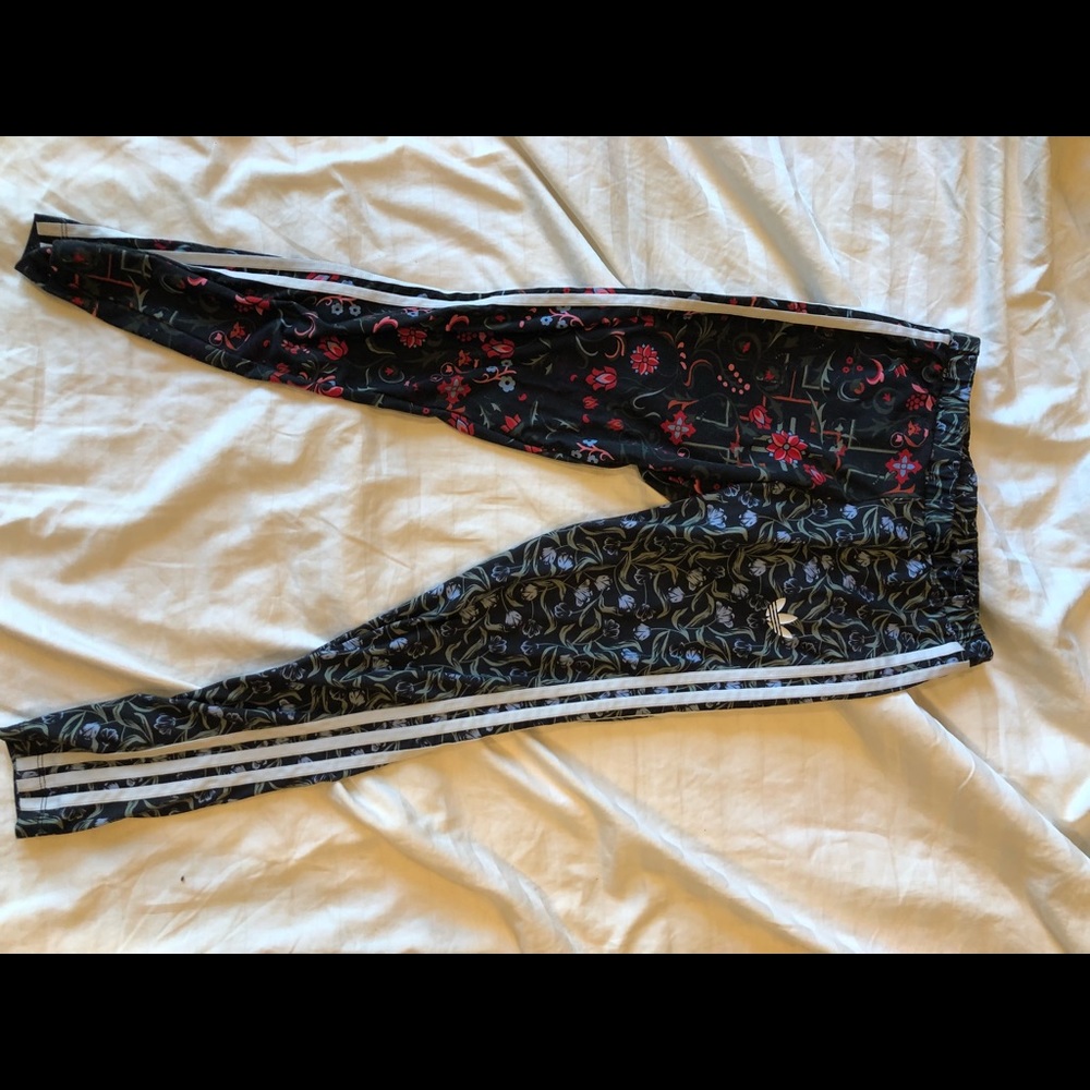 Adidas leggings